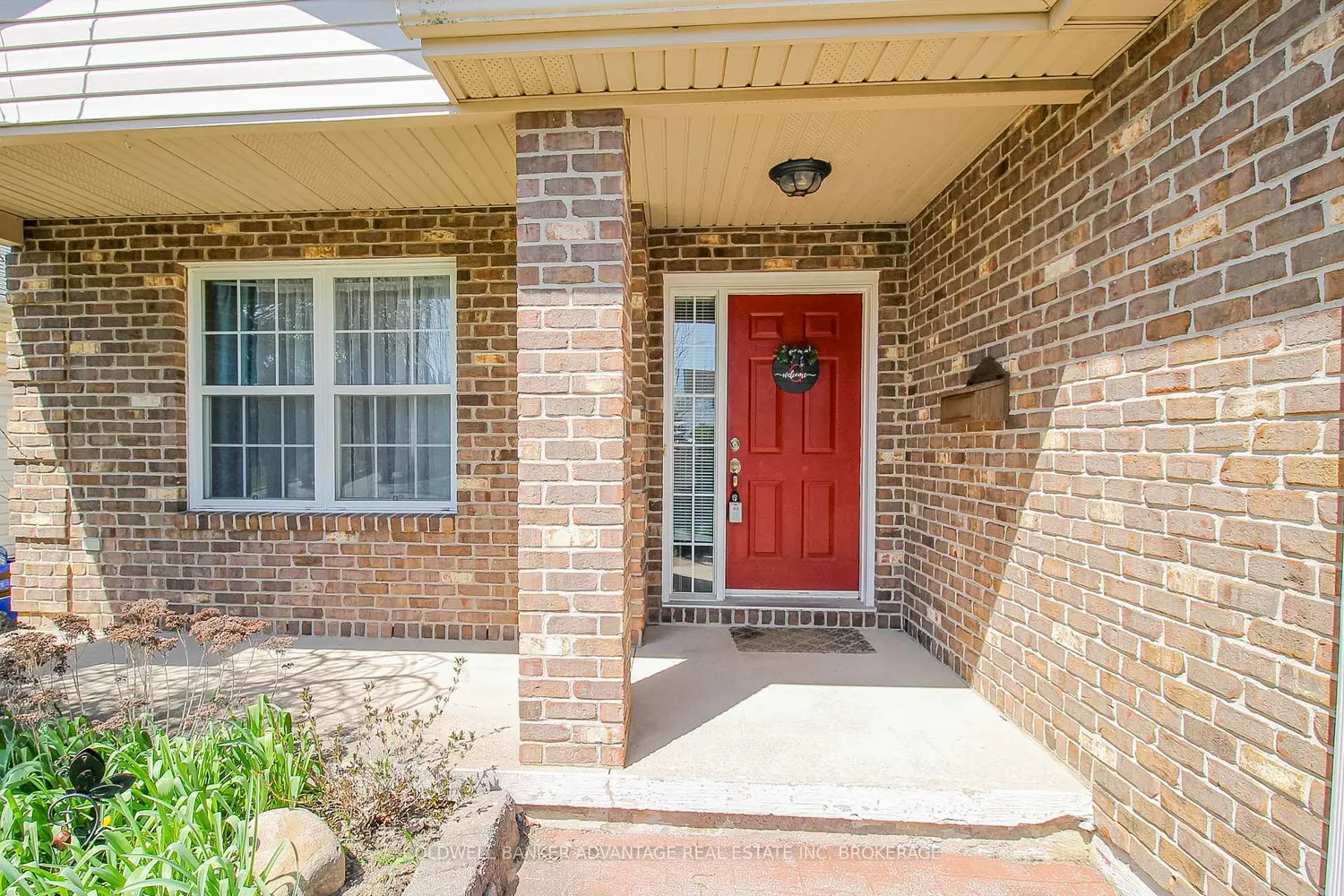 19 Windle Village Crescent photo 5