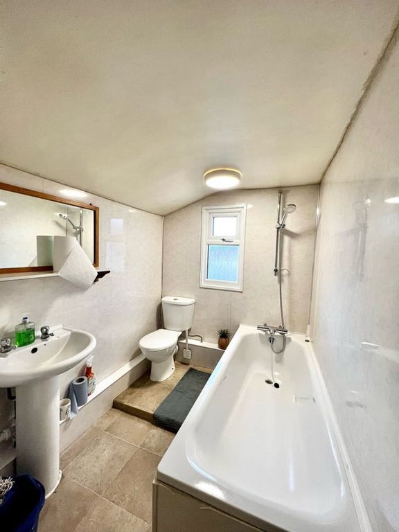 Additional image 6 of 1 bed flat for saleSkinner Street, Gillingham ME7