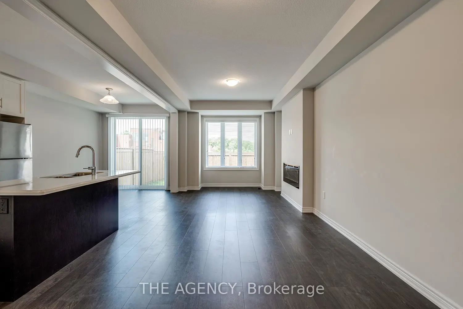 47 Hibiscus Lane photo 4