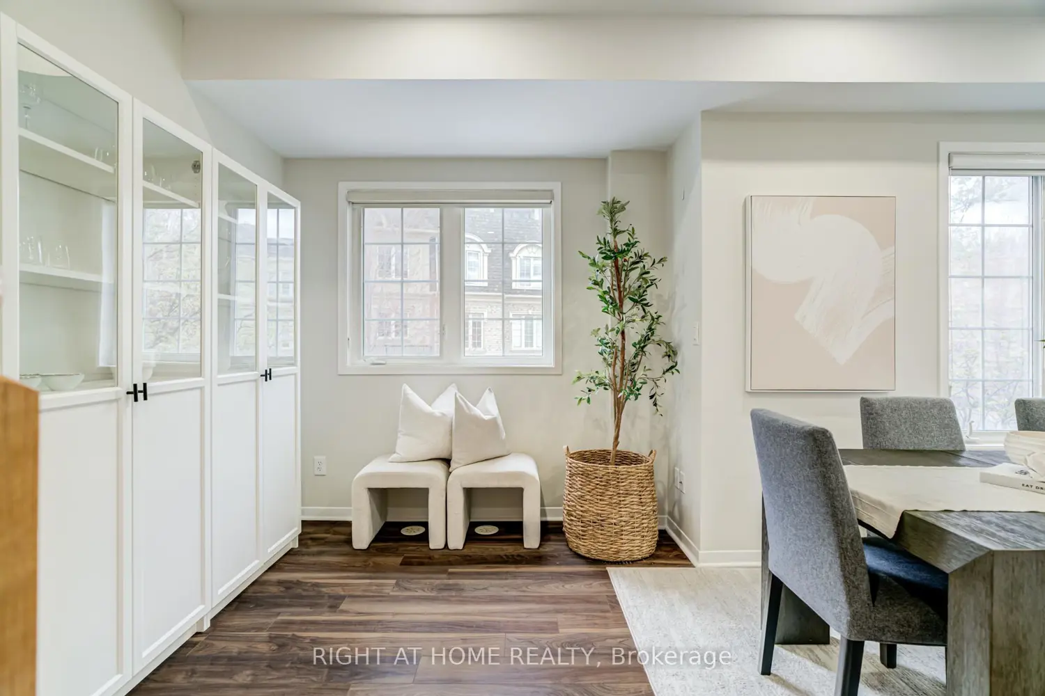 Additional image 11 of 1250 St Martins Drive 88