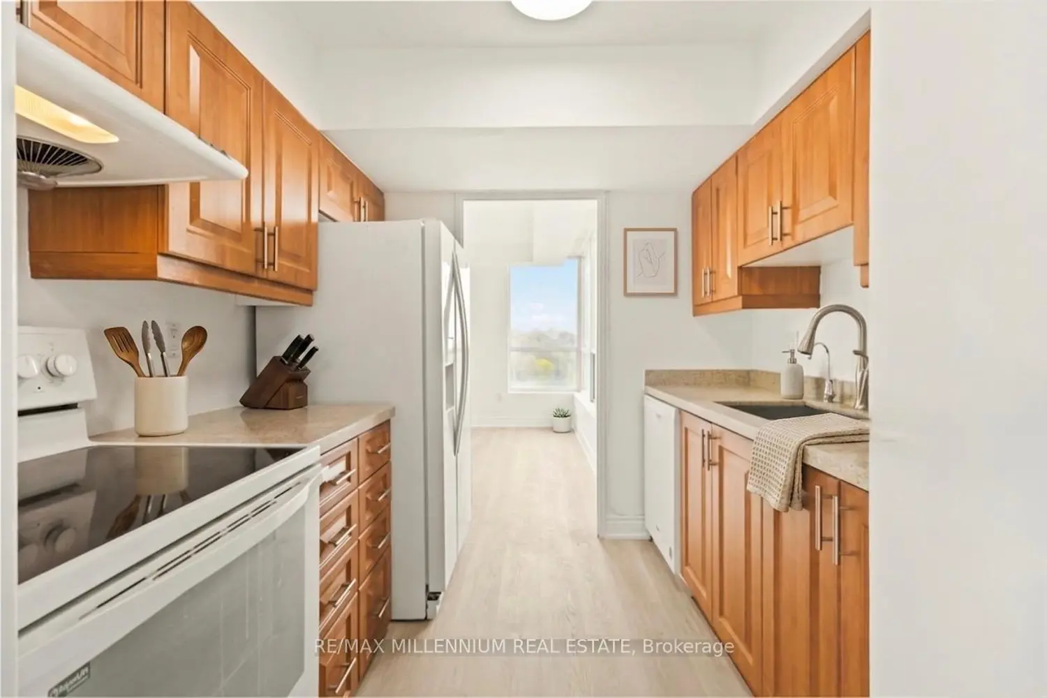Additional image 4 of 3050 Ellesmere Road 906