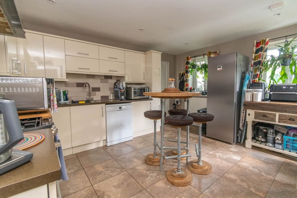 Additional image 6 of 4 bed semi-detached house for saleGladstone Road, Fakenham NR21