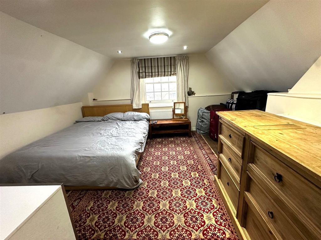 Additional image 19 of 7 bed detached house for saleStaines Road, Bedfont TW14