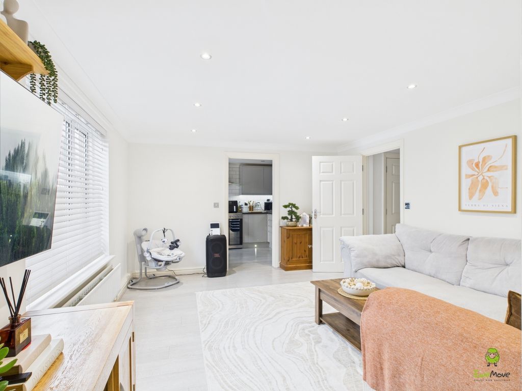 Additional image 2 of 2 bed flat for saleWharfside Close, Erith DA8