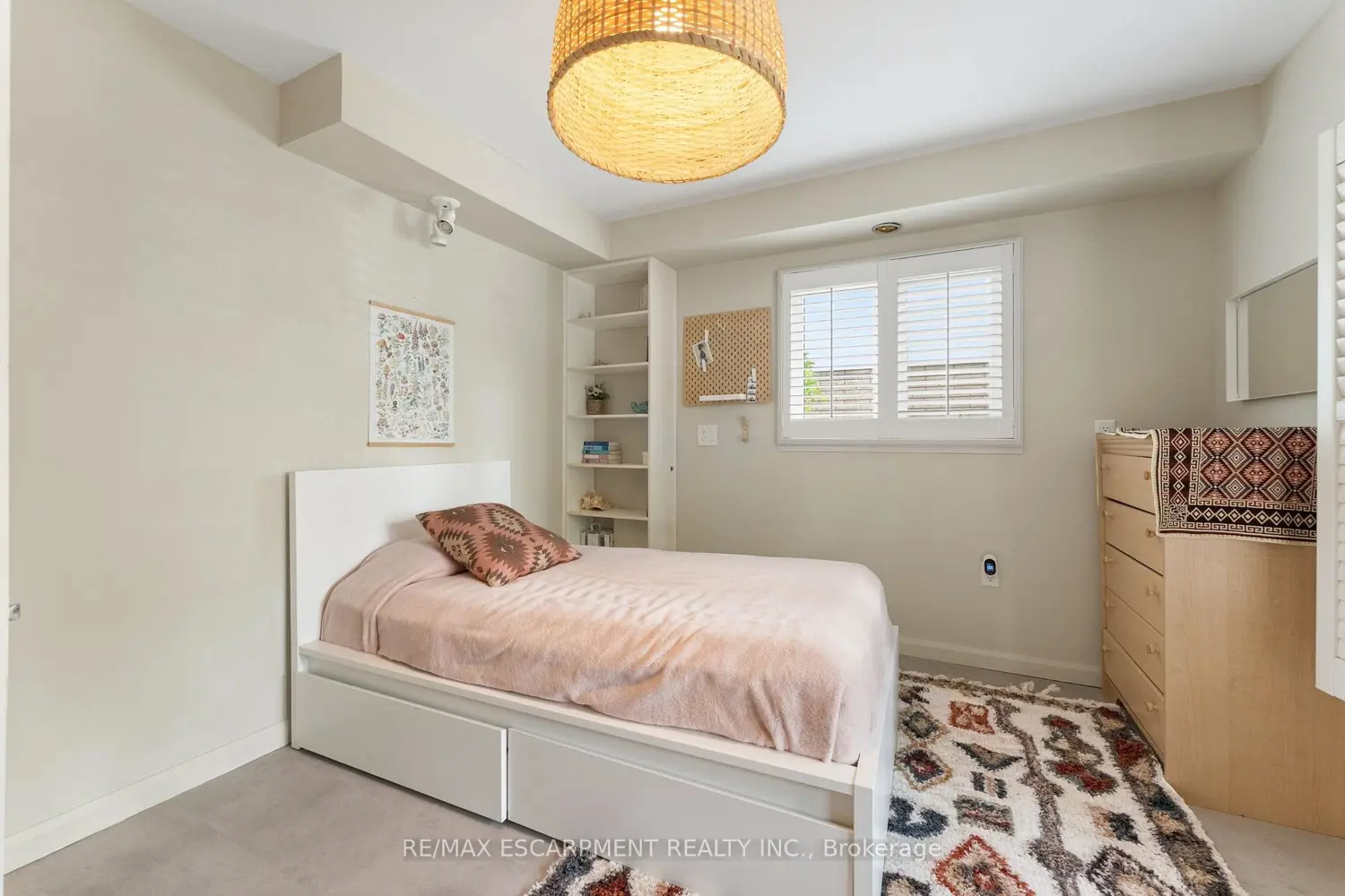 383 Brantwood Park photo 3
