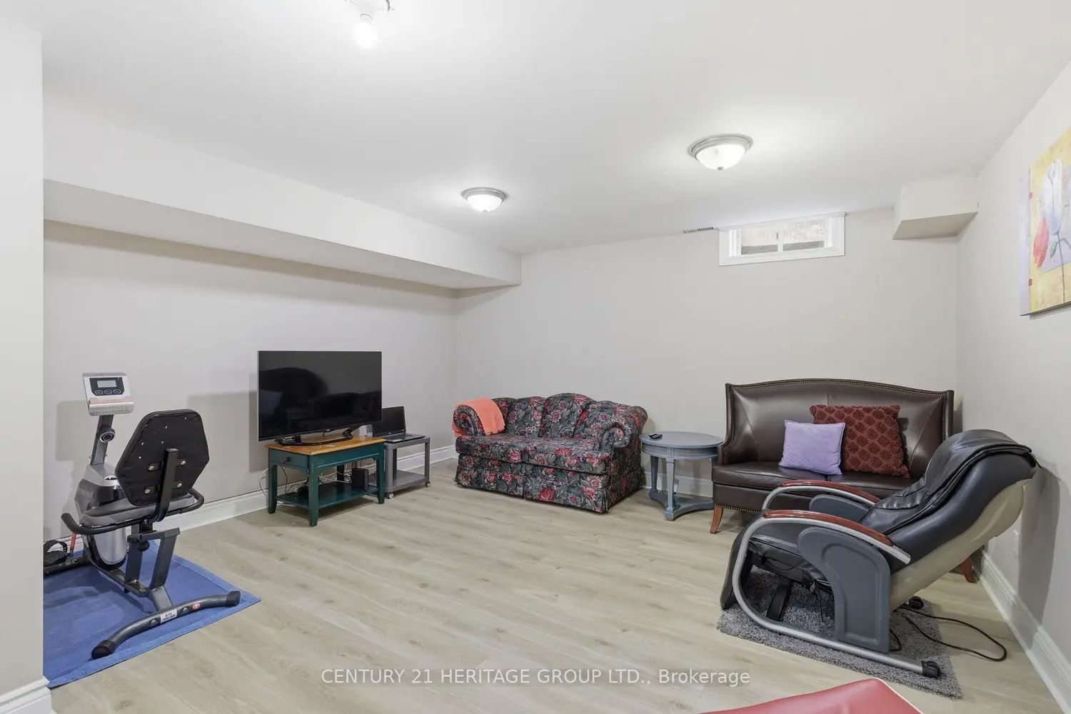 Additional image 15 of 551 Tugwell Place 24