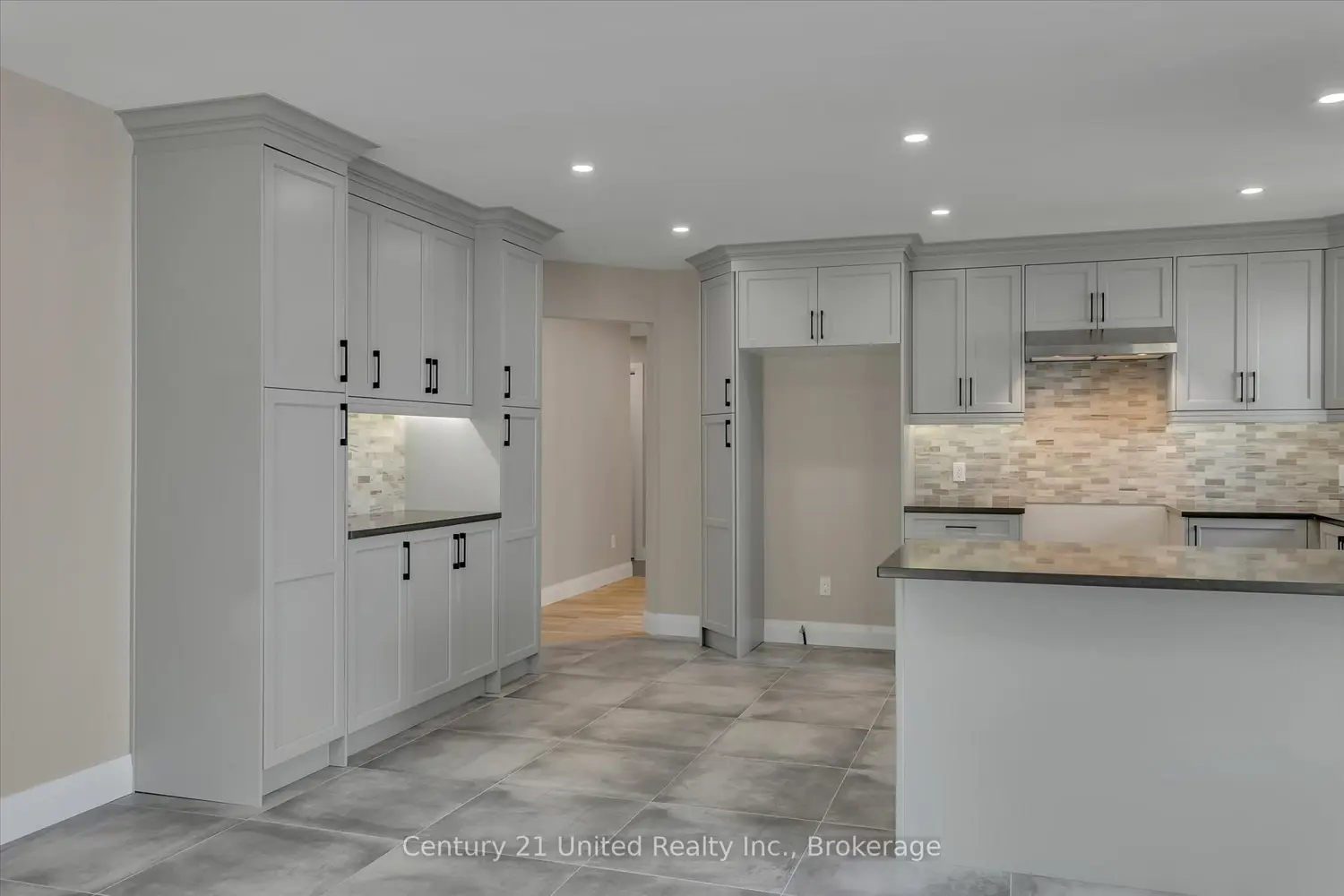 2225 Lorraine Drive photo 5