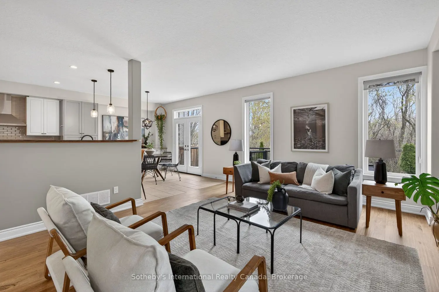 19 Garbutt Crescent photo 2