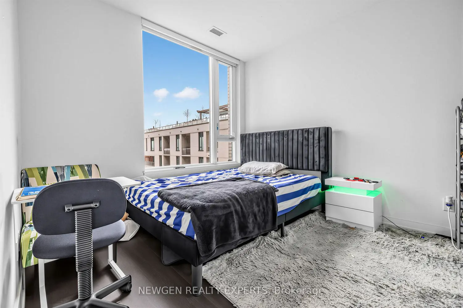 Additional image 16 of 3100 Keele Street 640