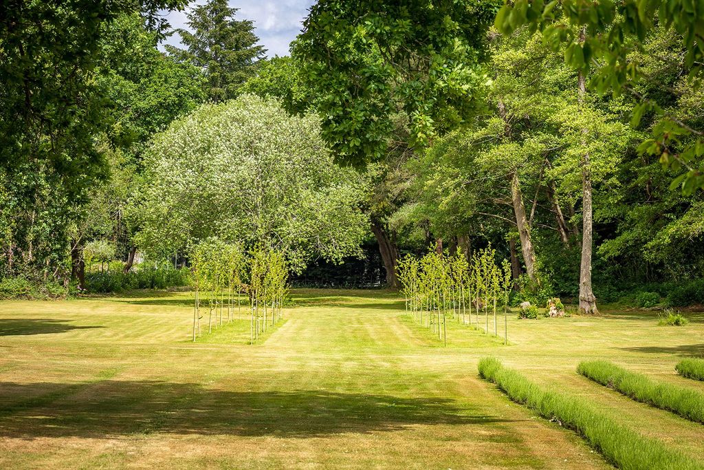 Additional image 31 of 8 bed detached house for saleTilford Road, Rushmoor, Farnham, Surrey GU10