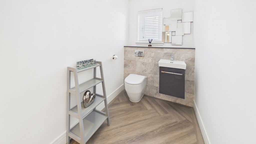 Additional image 7 of 4 bed detached house for saleCairnmaith, Erskine PA8