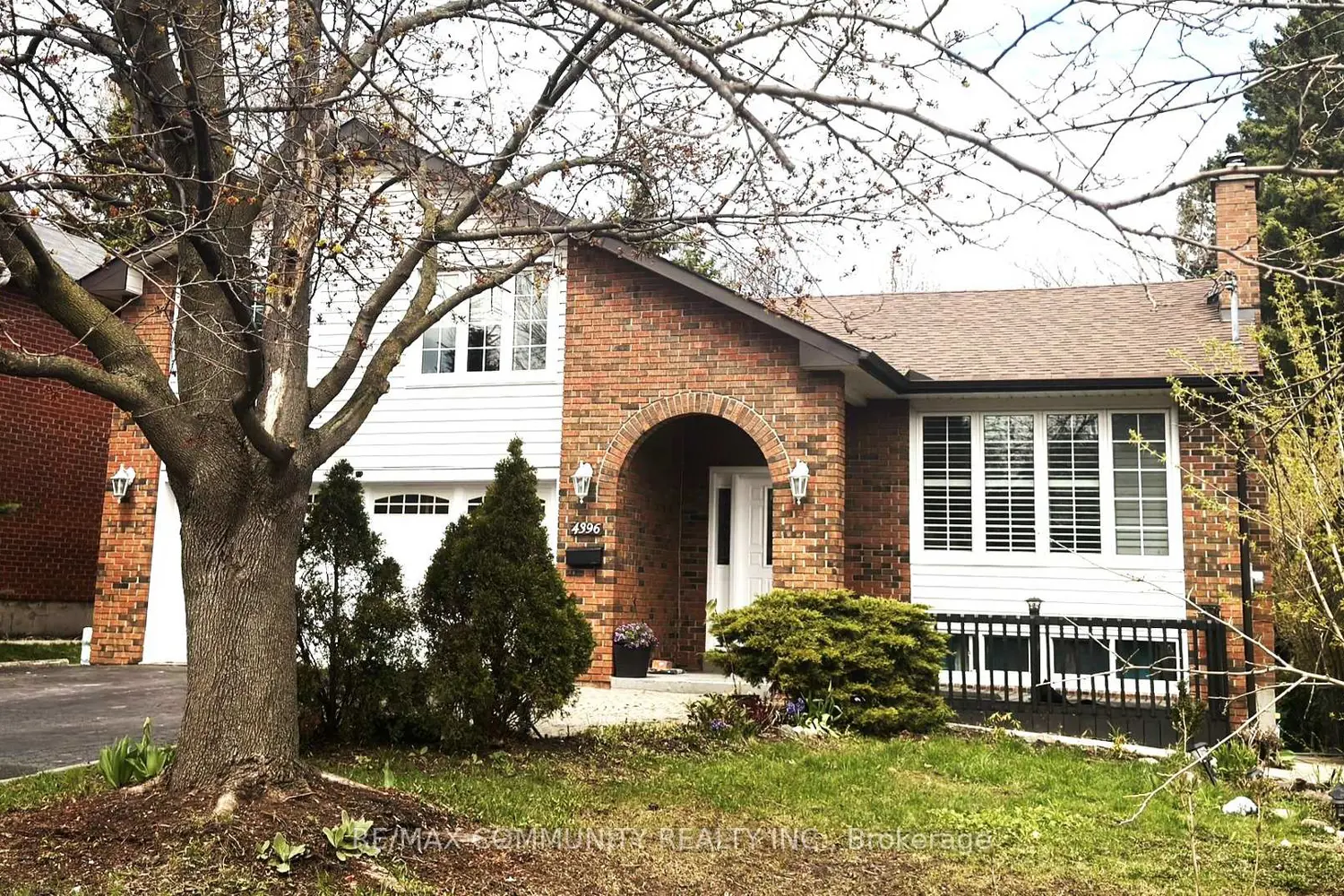 Additional image 2 of 4396 Lawrence Avenue