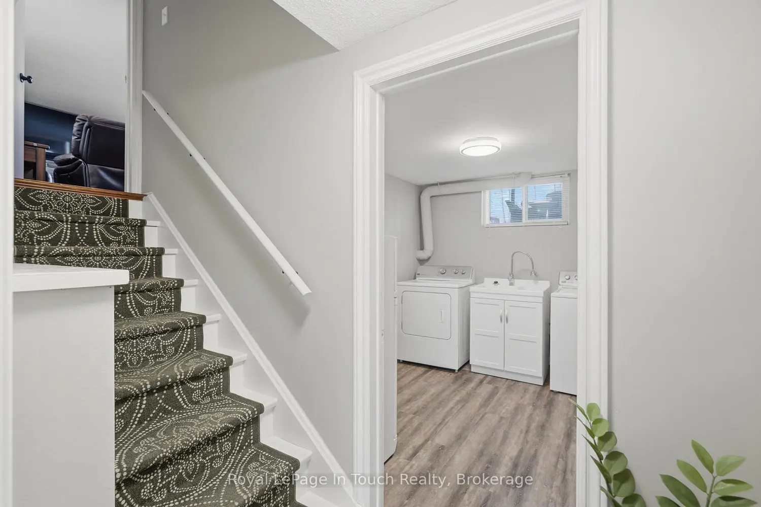 Additional image 5 of 636 Broadview Avenue