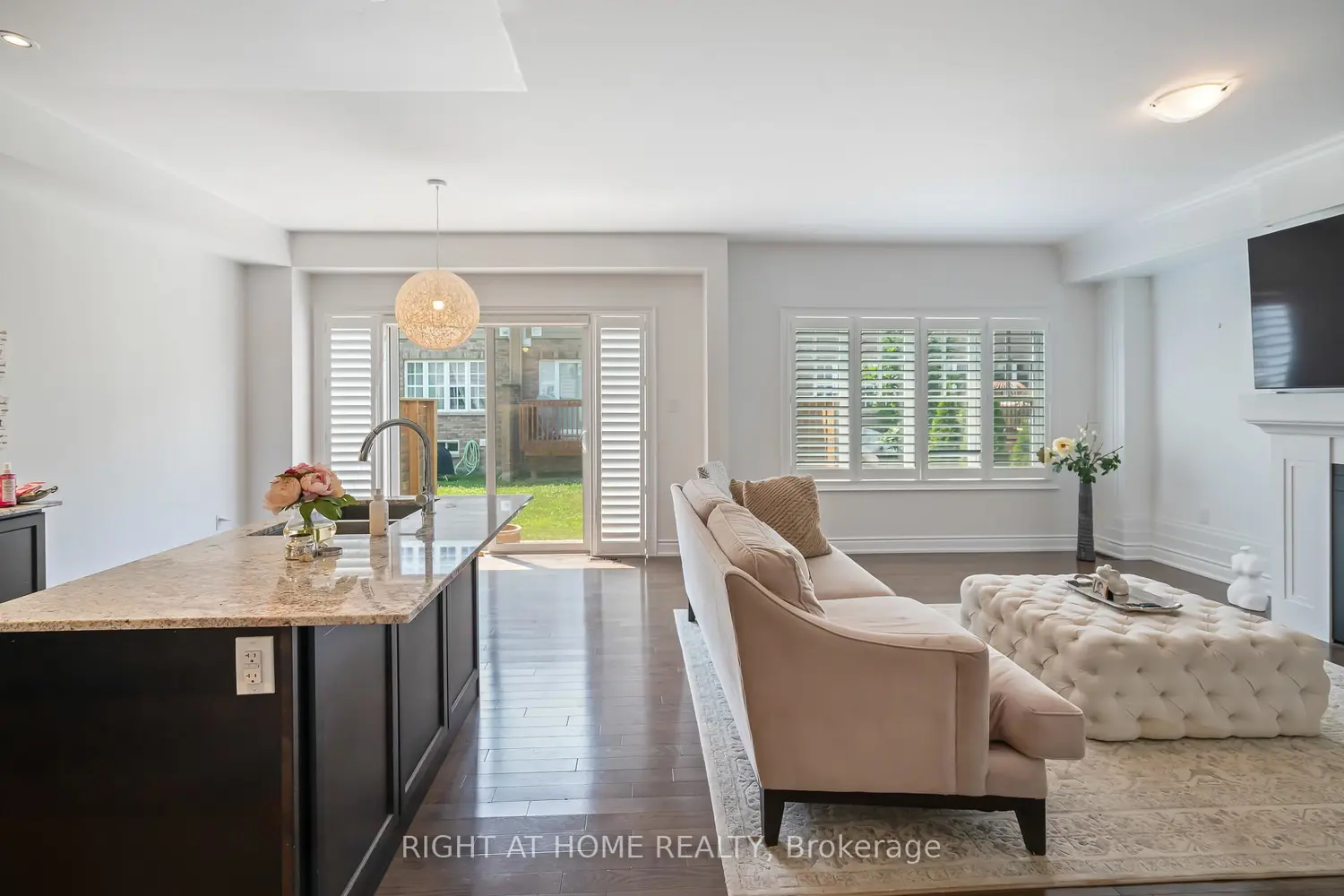 7 Windsor Circle photo 4