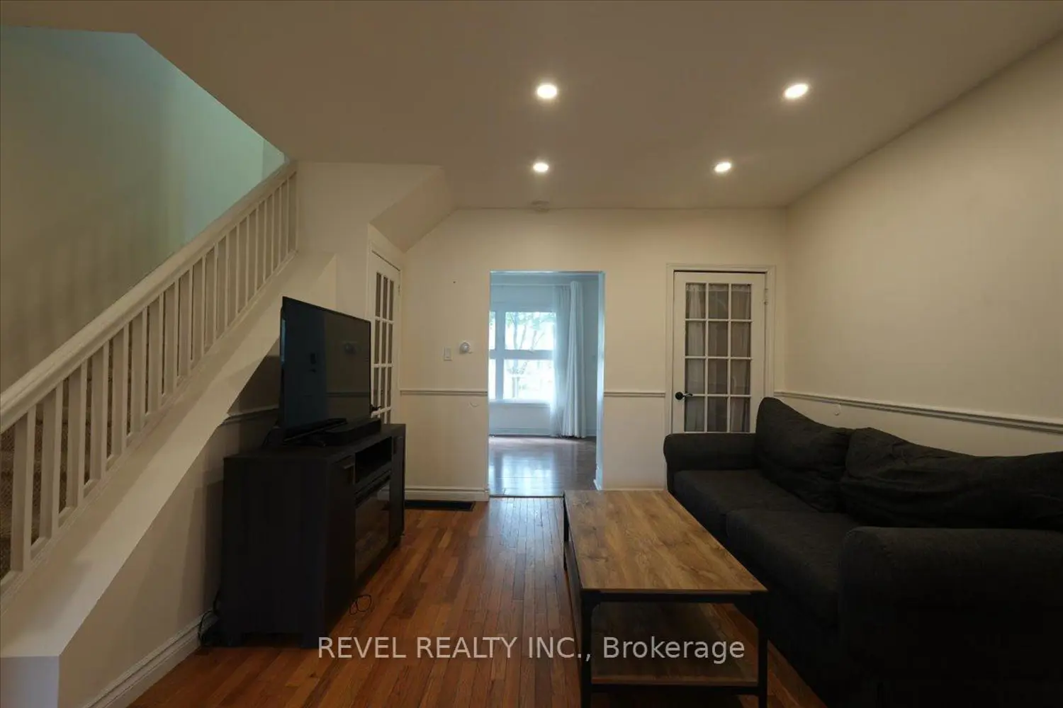 236 Cope Street photo 5
