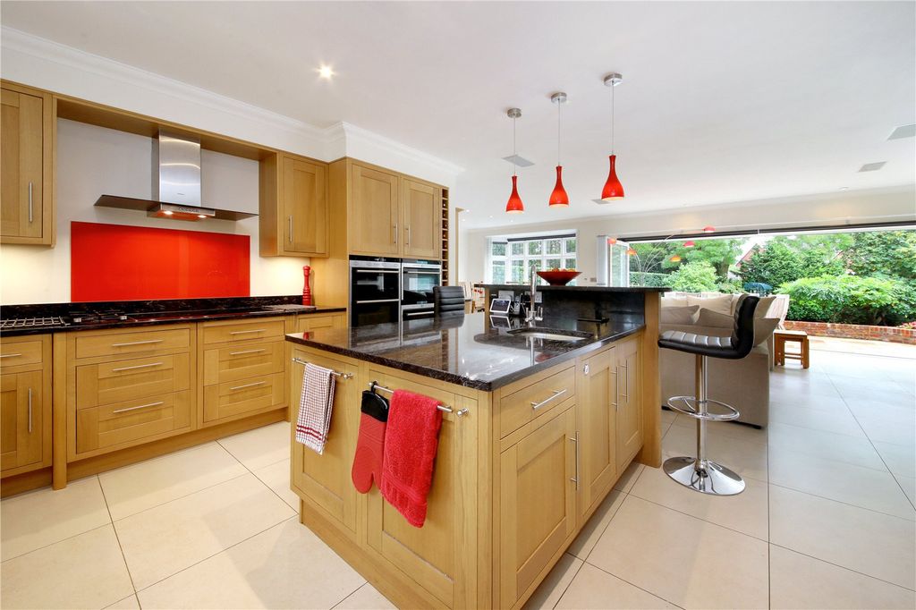 Additional image 2 of 6 bed detached house for saleManor Lane, Gerrards Cross, Buckinghamshire SL9