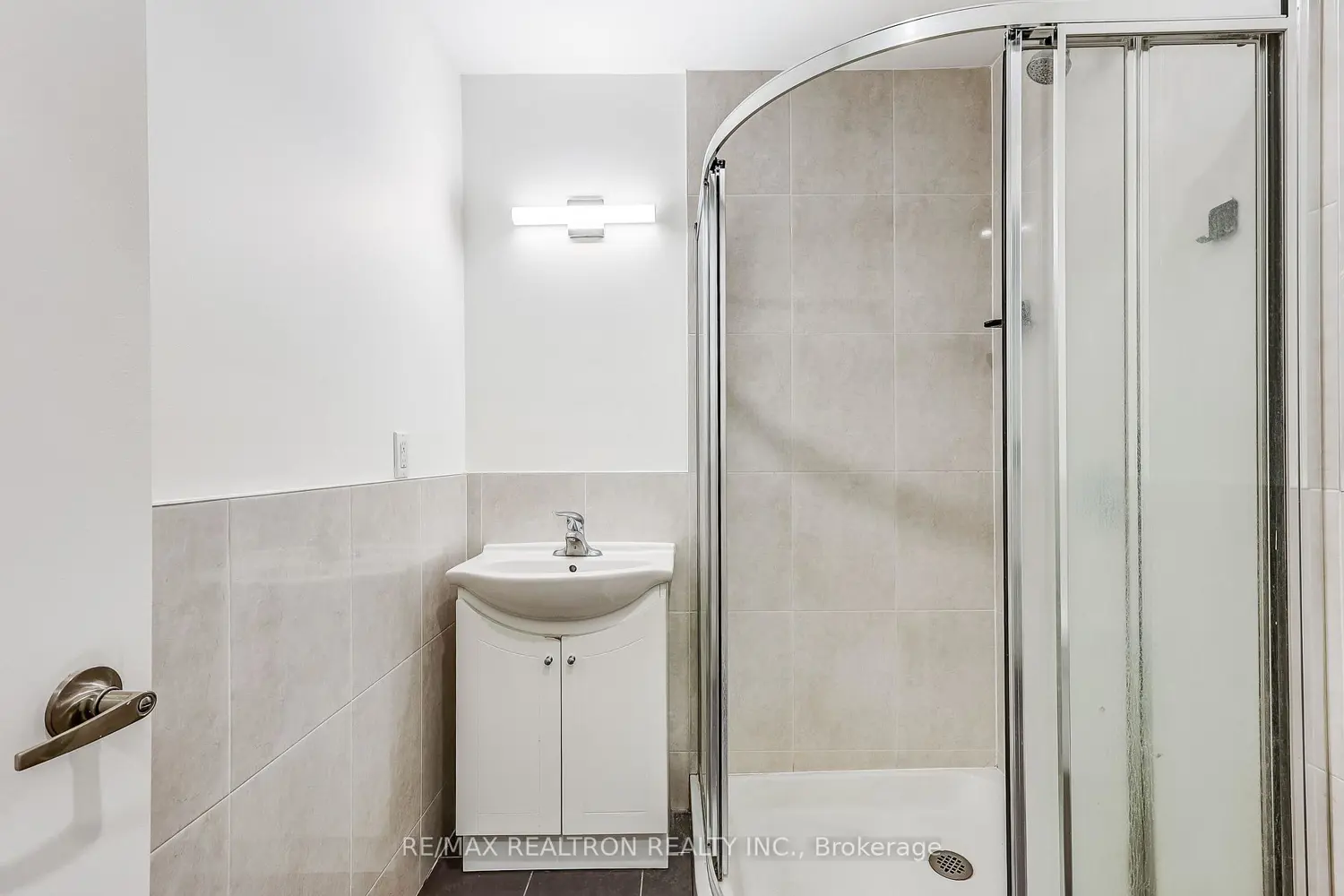Additional image 17 of 588 Ossington Avenue