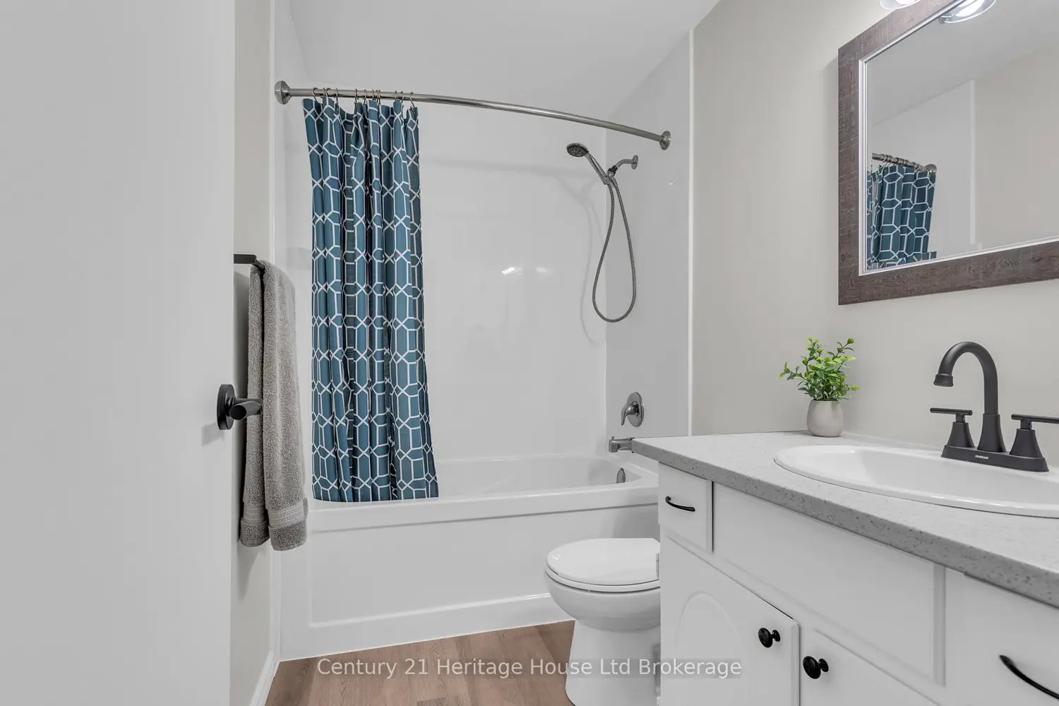 144 Concession Street 1 photo 5