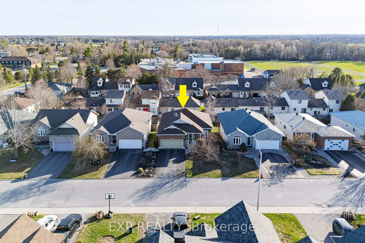 434 Moffatt Street photo 3