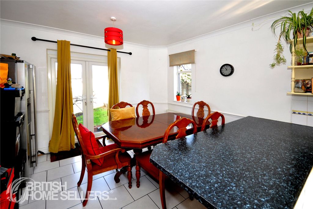 Additional image 6 of 4 bed semi-detached house for saleHind Crescent, Erith DA8