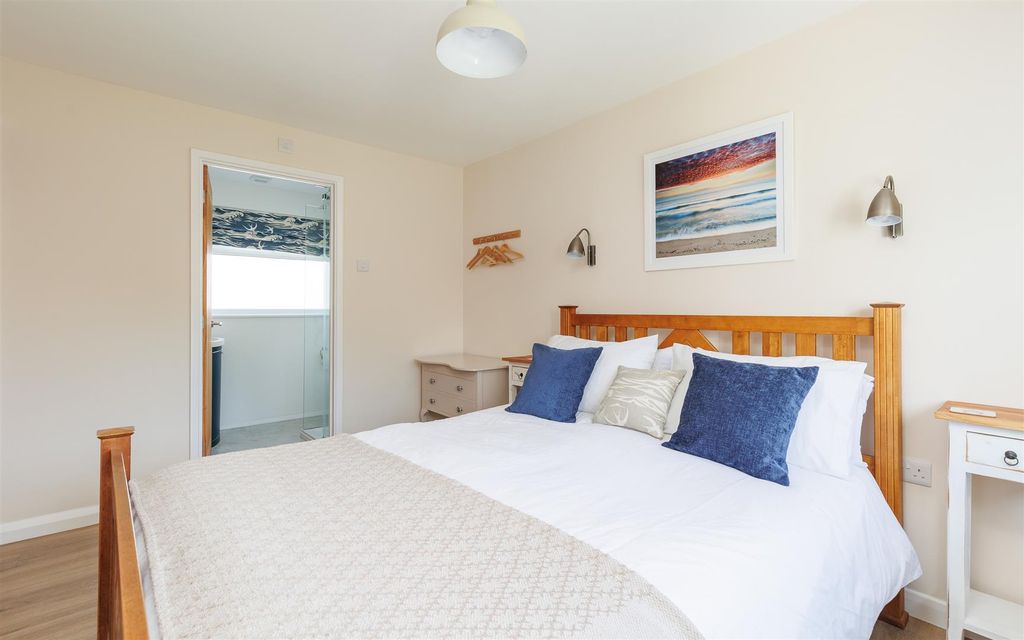 Additional image 12 of 3 bed detached bungalow for saleBay Road, Freshwater PO40