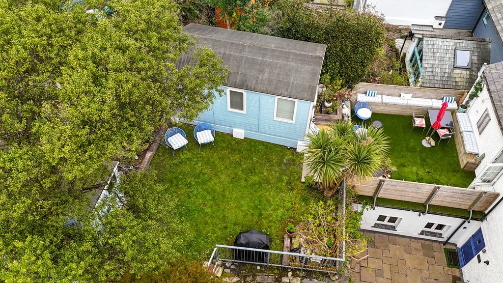 Additional image 15 of 2 bed flat for saleCockleshell, Flat 3, Esplanade, Fowey PL23