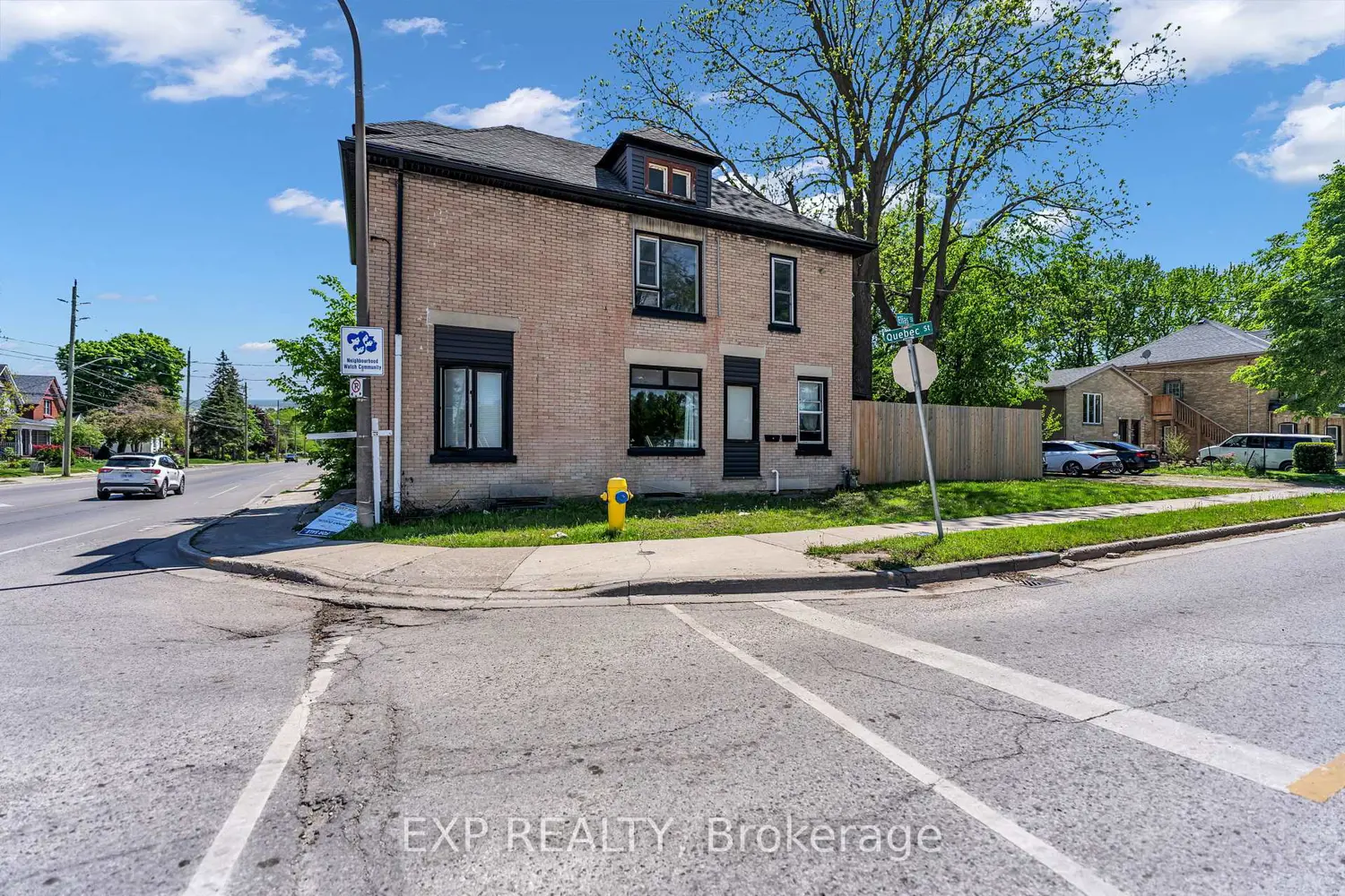 553 Quebec Street