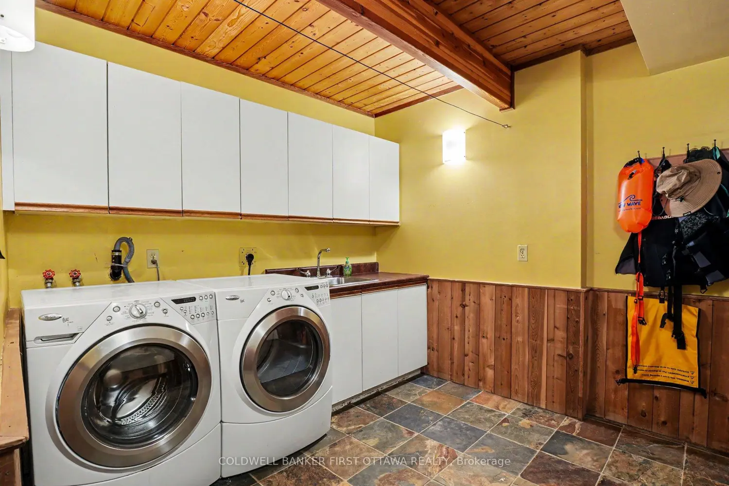 3842 Armitage Avenue photo 5