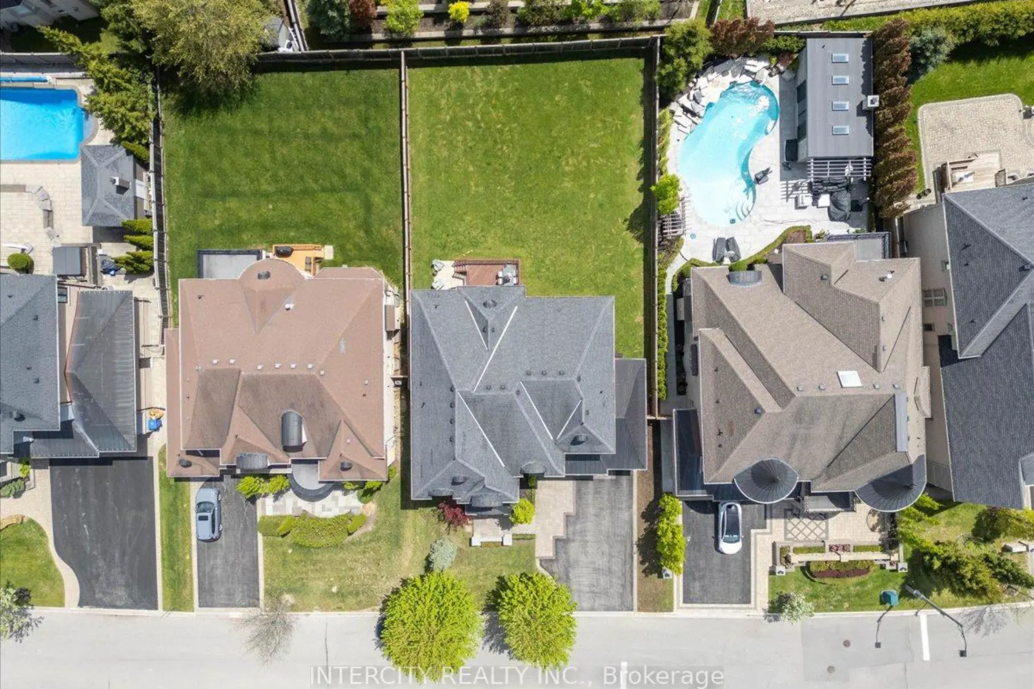 Additional image 17 of 233 Carisbrooke Circle