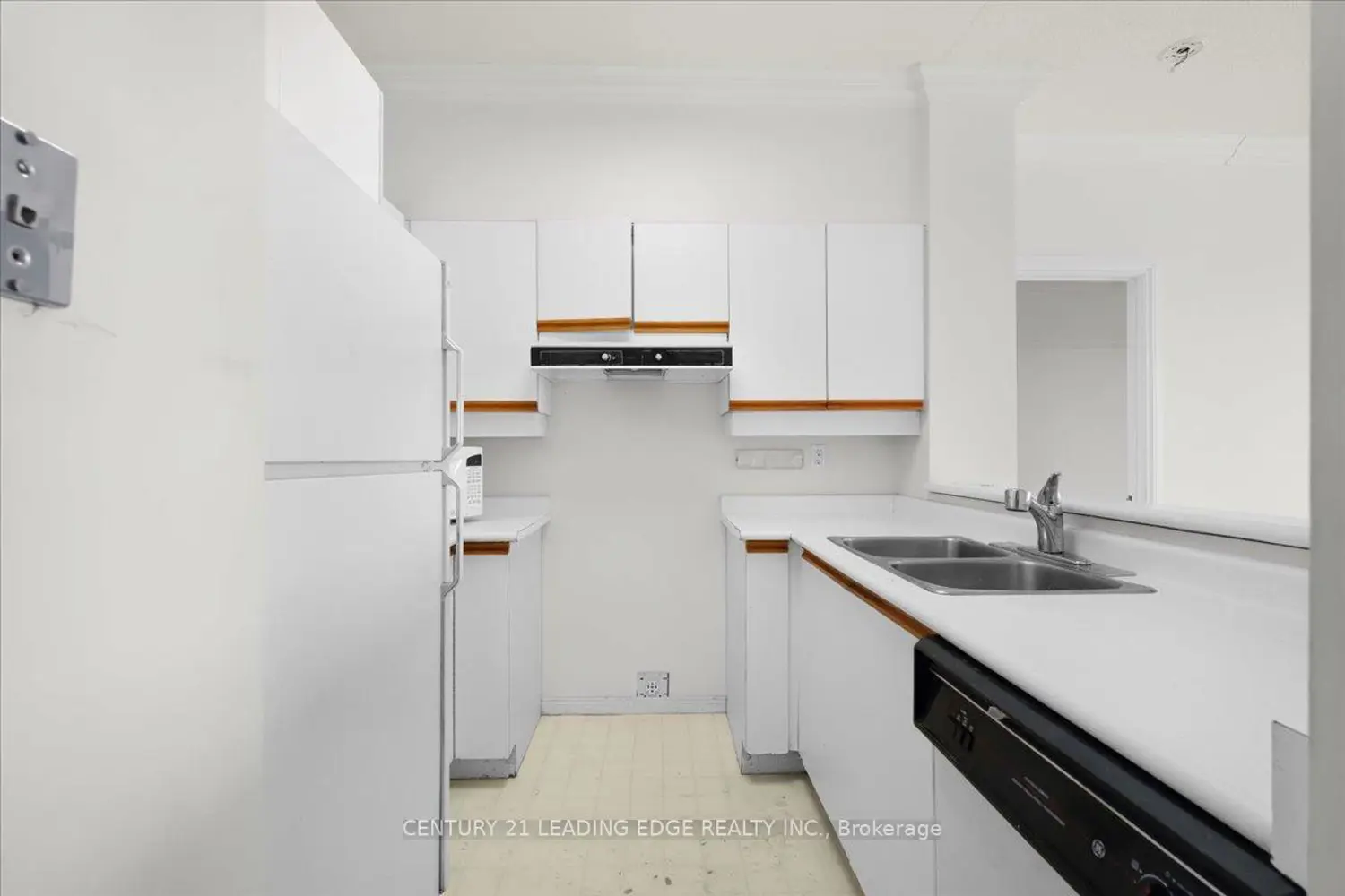Additional image 7 of 2511 Lakeshore Road 719