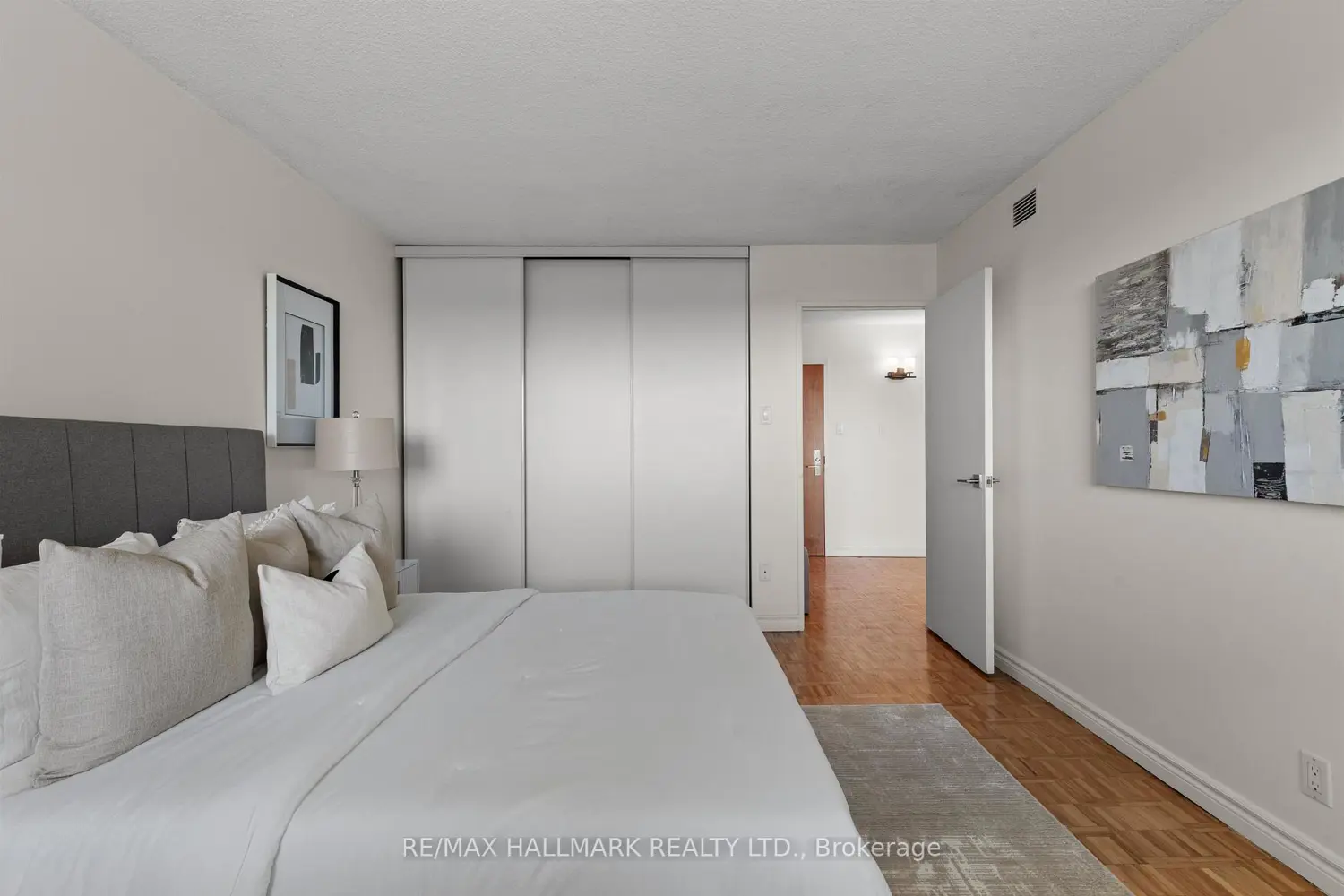 Additional image 13 of 914 Yonge Street 1506