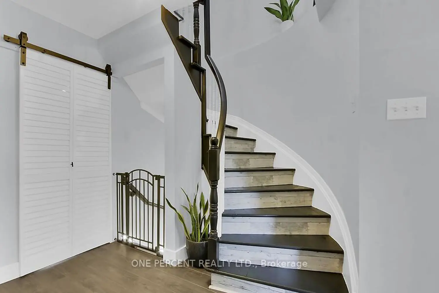 Additional image 11 of 166 Beatrice Drive