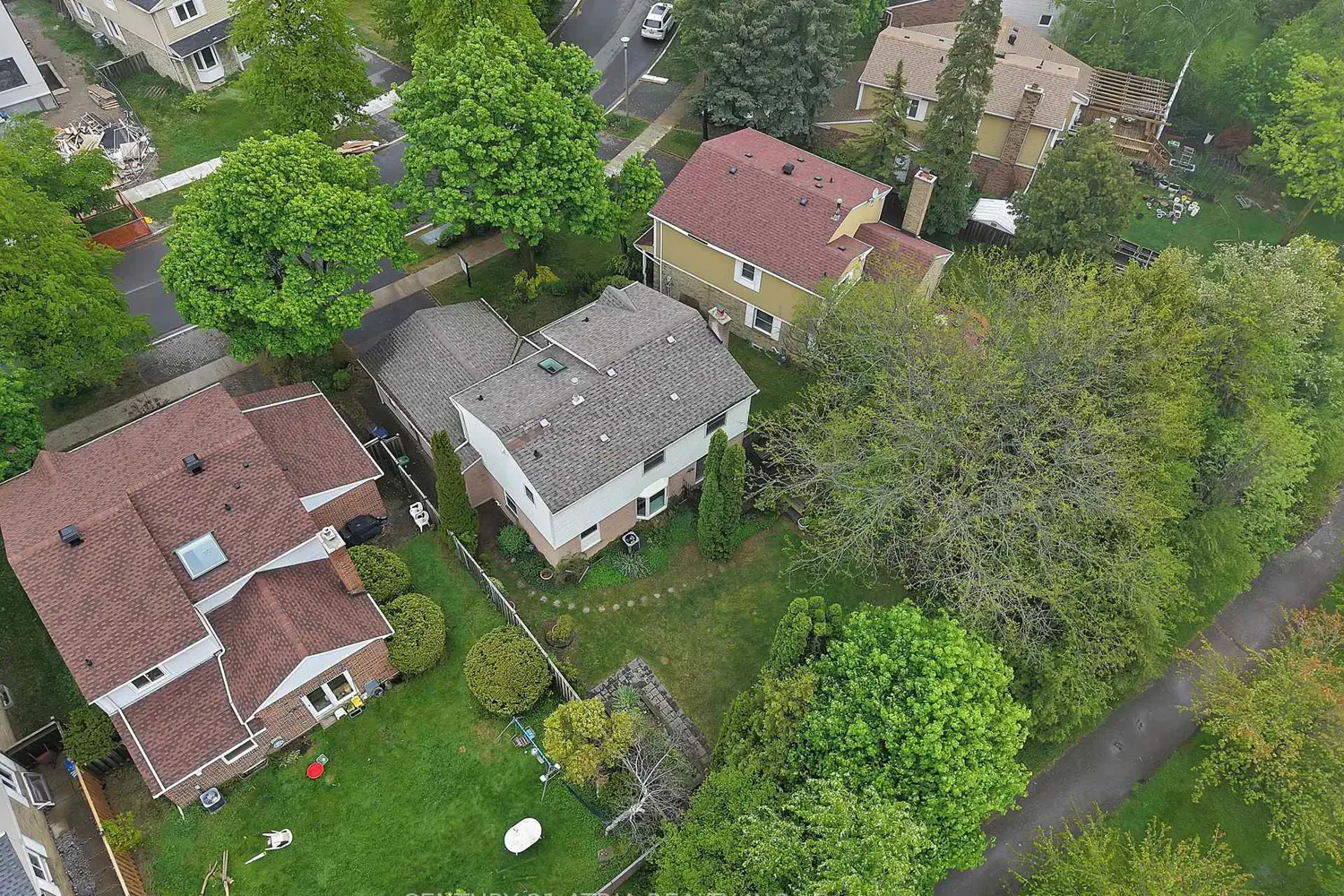 Additional image 20 of 21 Longbow Square