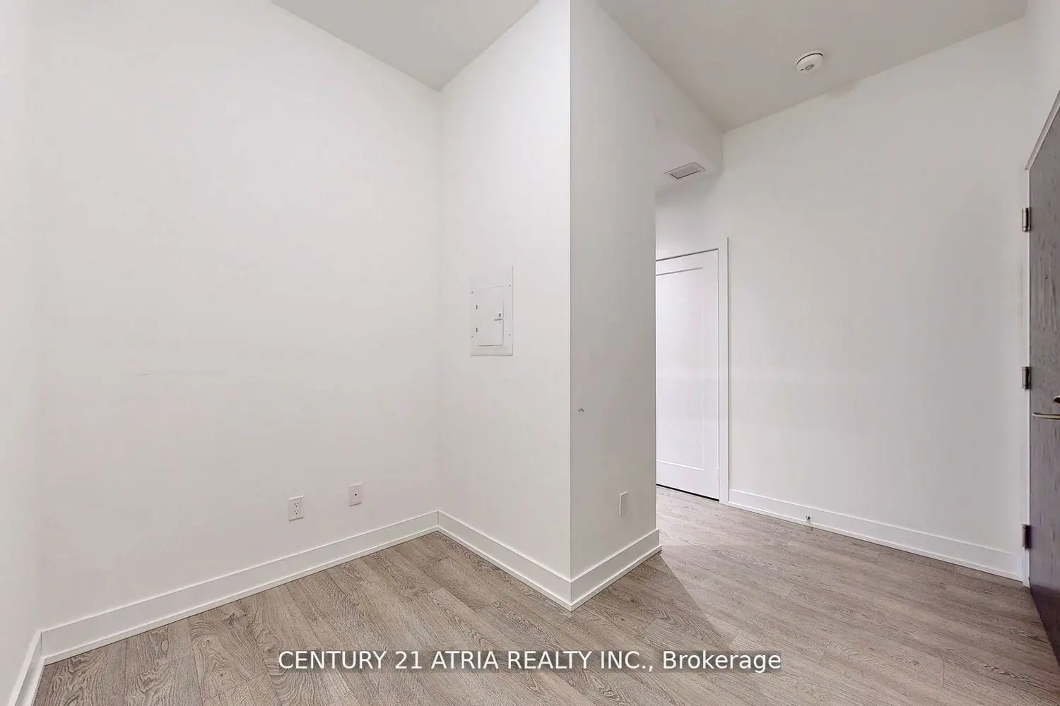 Additional image 12 of 7 Mabelle Avenue 3701