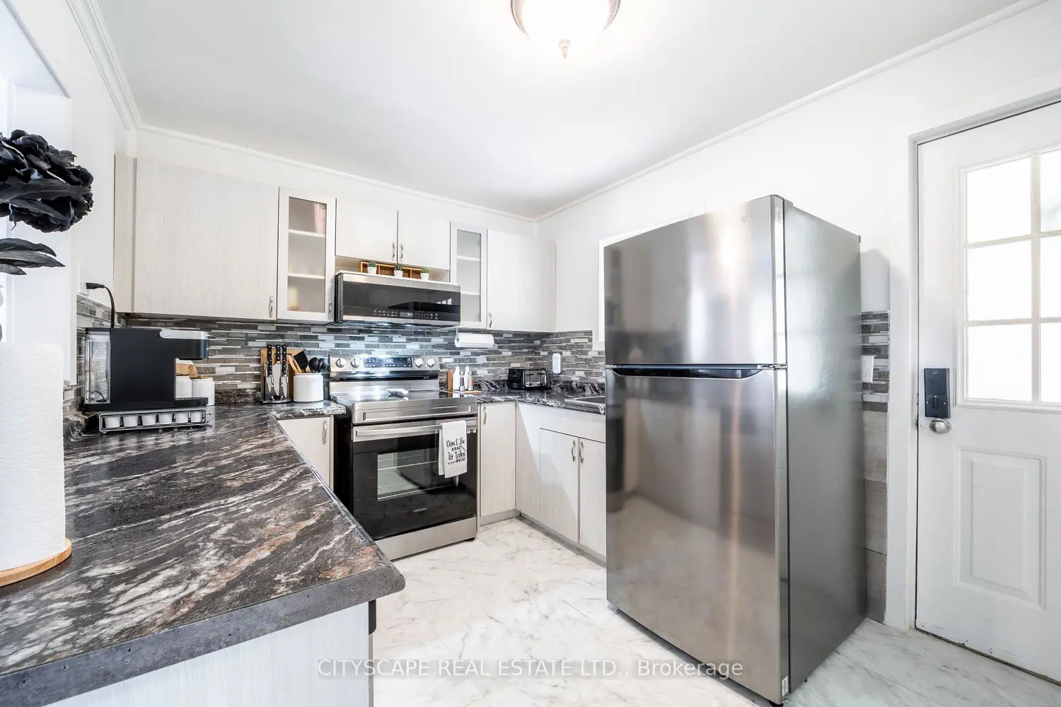 Additional image 13 of 5073 Kitchener Street