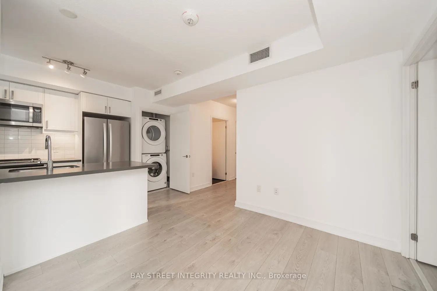 Additional image 5 of 50 Wellesley E Street 2801