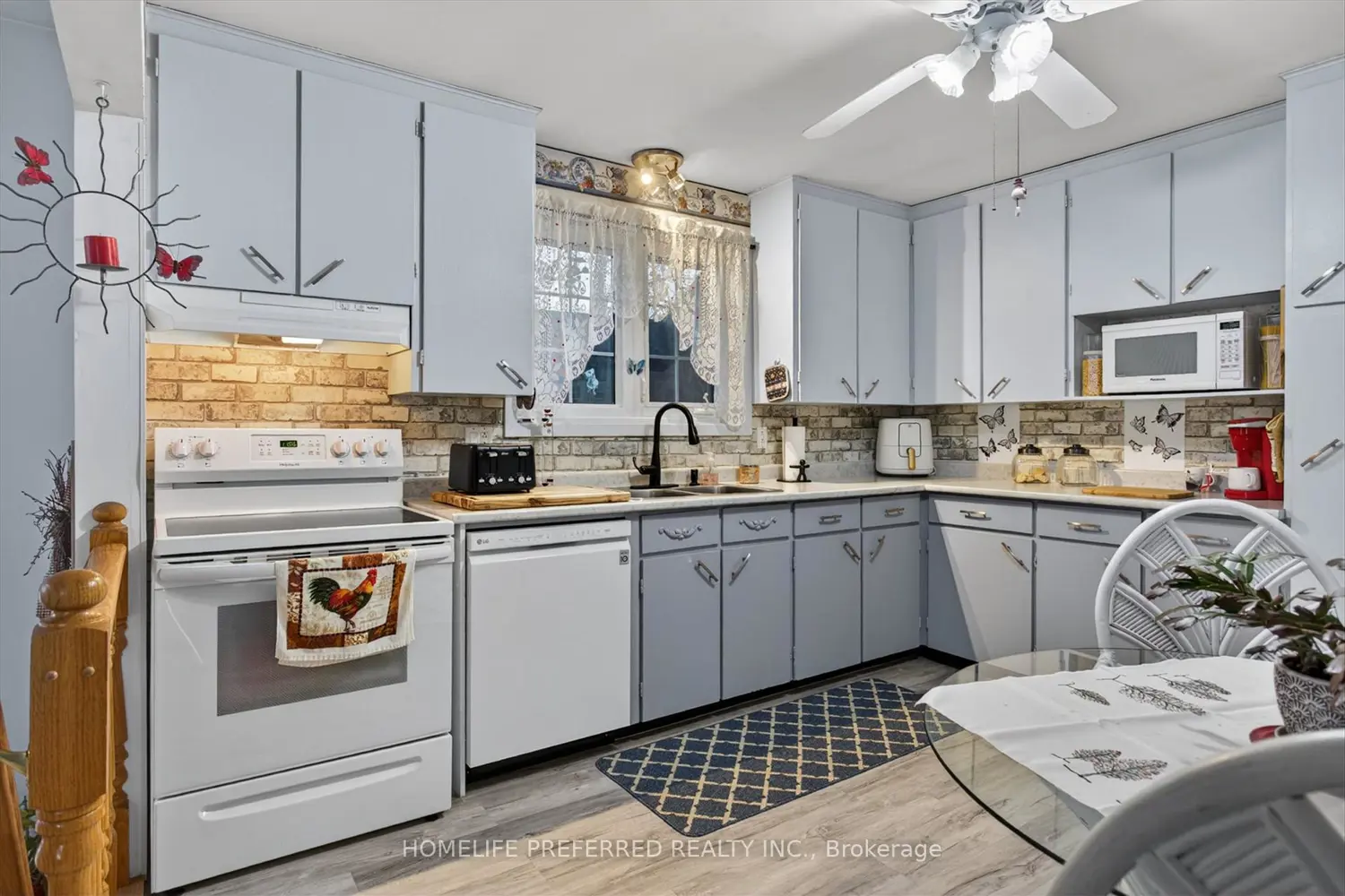 893 Cumberland Avenue photo 3