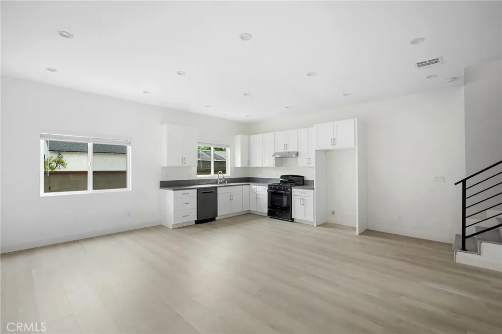 11217 Cohasset, Sun Valley, CA 91352 photo 3