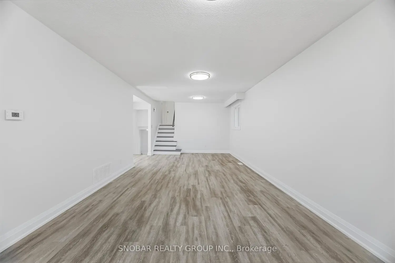 3422 Credit Heights Drive photo 2