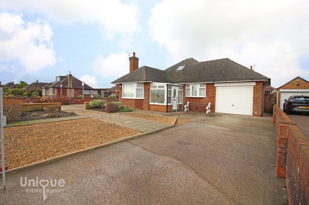 2 bed bungalow for saleWest Way, Fleetwood FY7