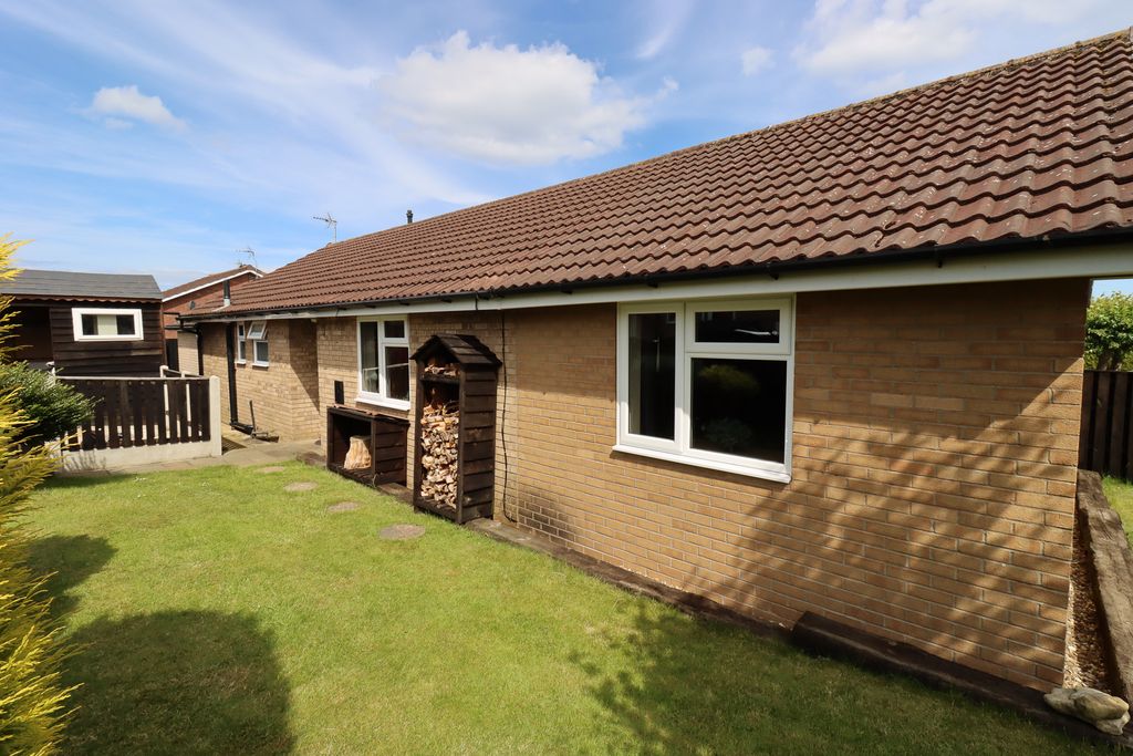 3 bed detached bungalow for salePlane Tree Way, Filey YO14