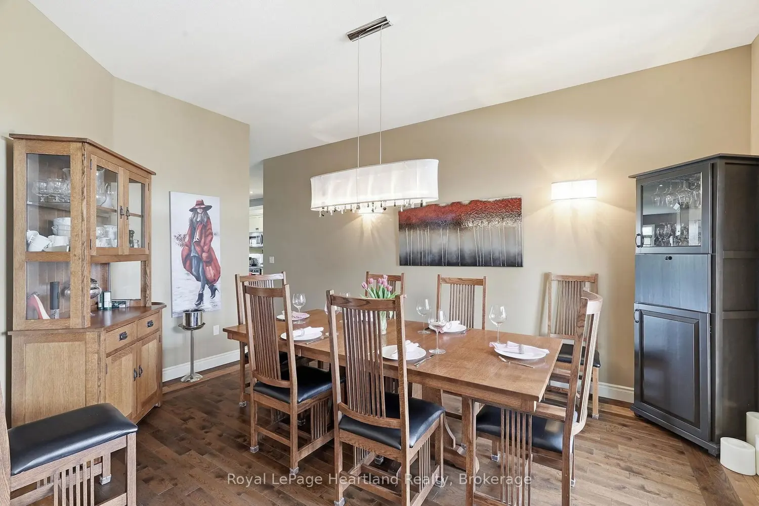 225 John Street photo 5