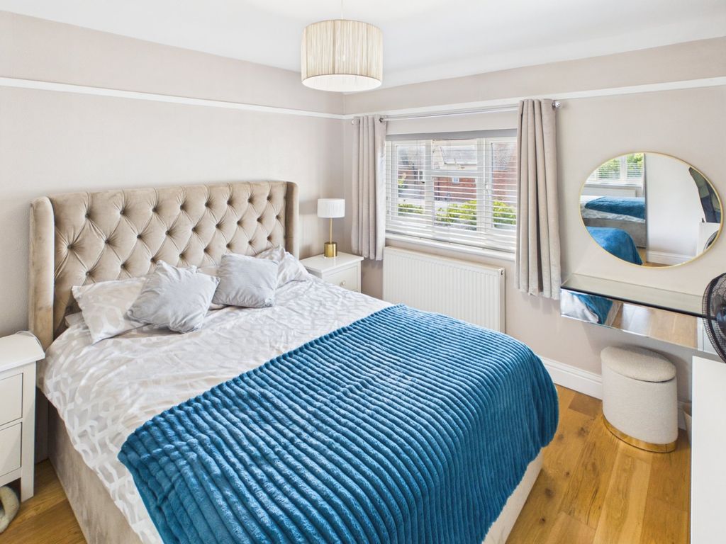 Additional image 5 of 2 bed maisonette for saleHillside Close, Chalfont St. Peter, Buckinghamshire SL9