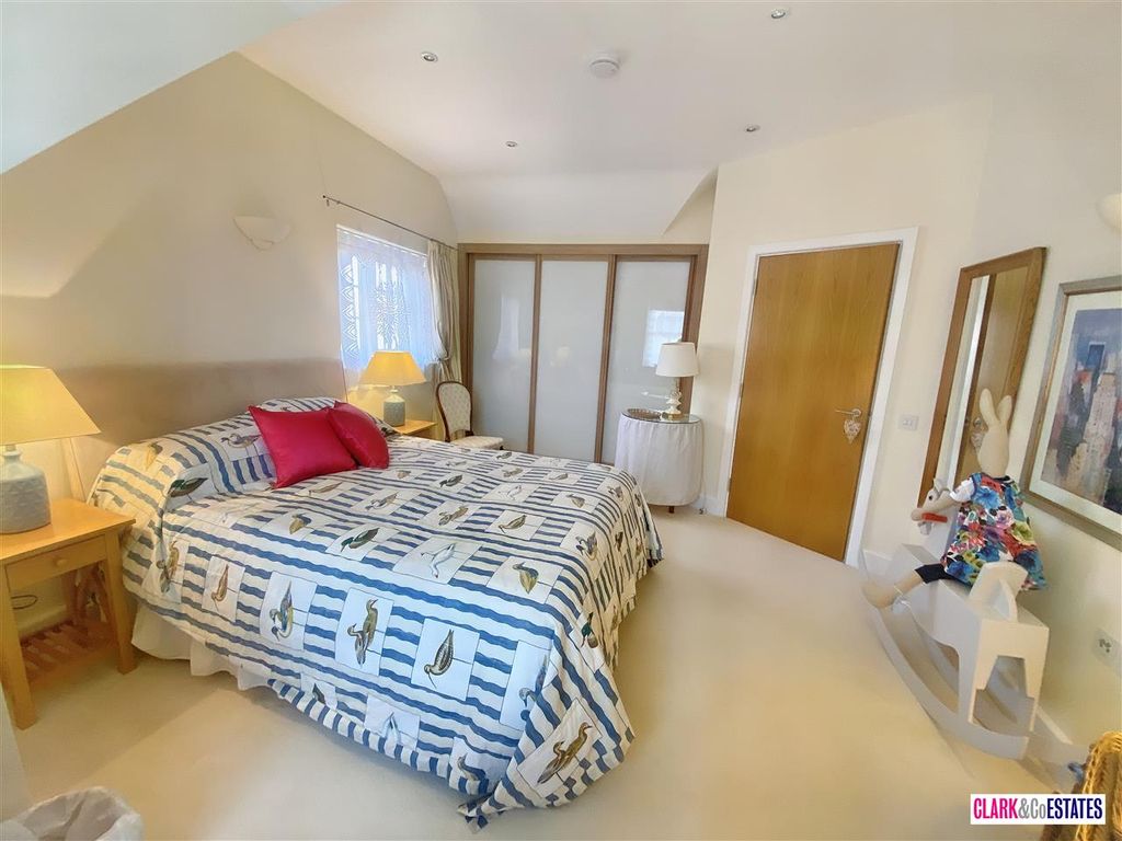 Additional image 6 of 2 bed flat for saleThe Penthouse, Aliston House, The Avenues, Exmouth EX8