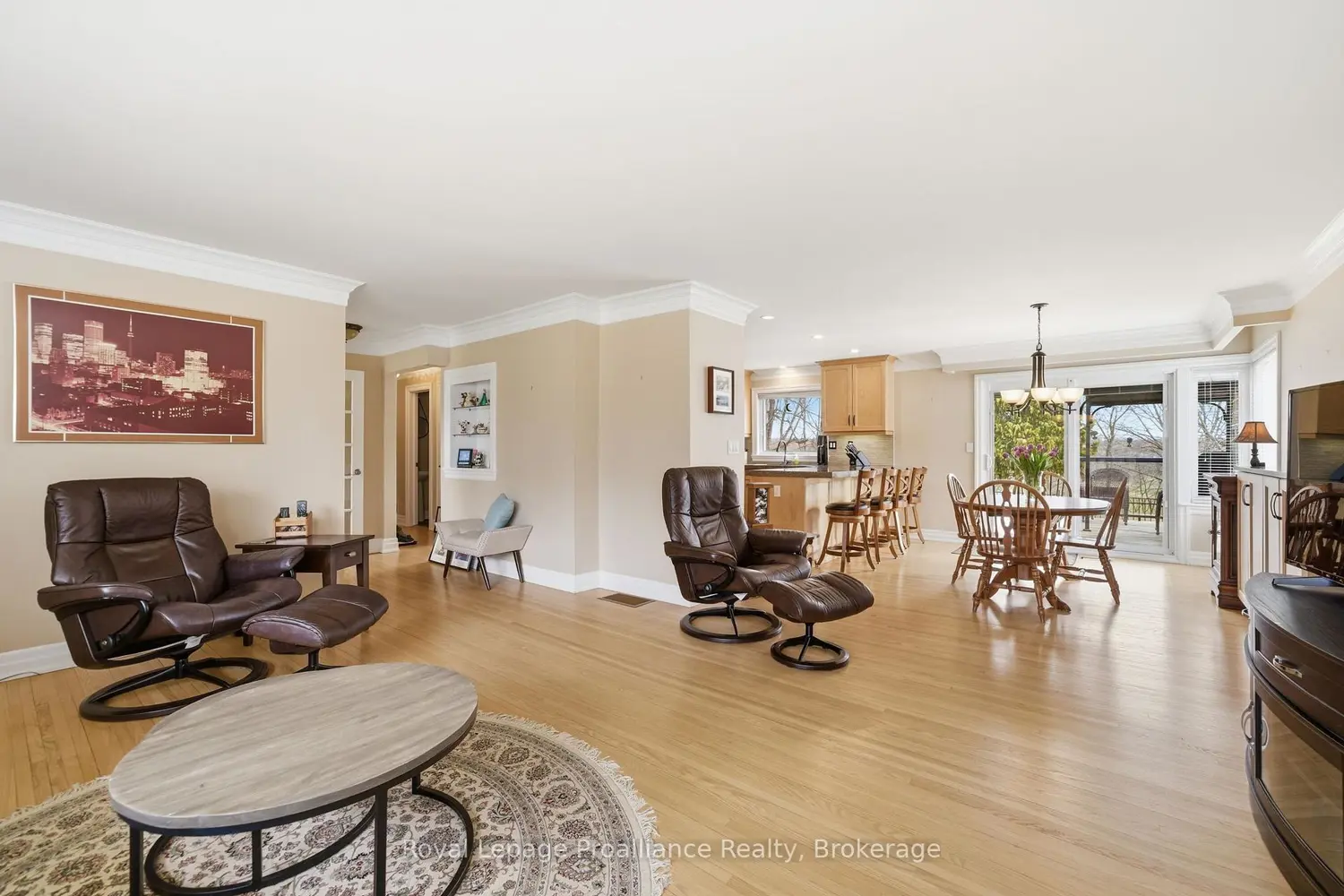 Additional image 7 of 1072 Ontario Street