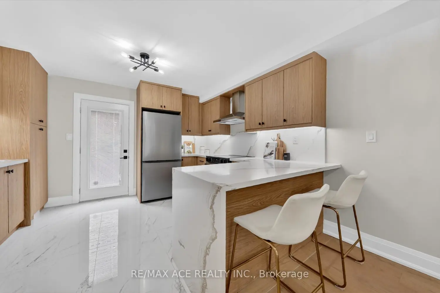 Additional image 8 of 38 Pelham Avenue