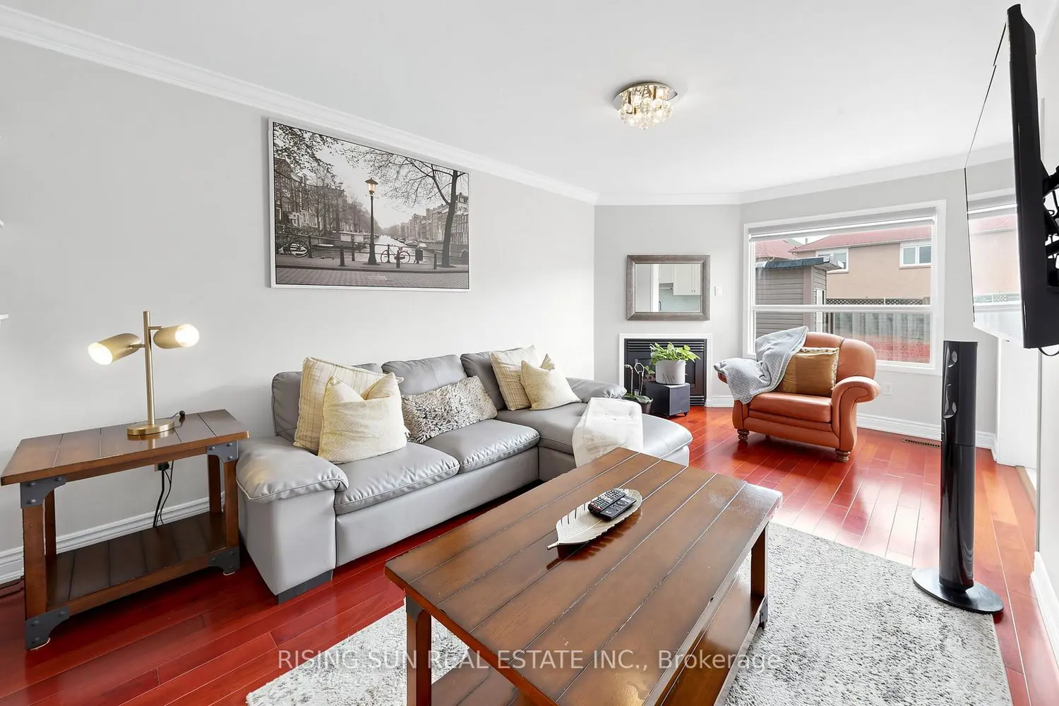 10 Cedarwood Crescent photo 4