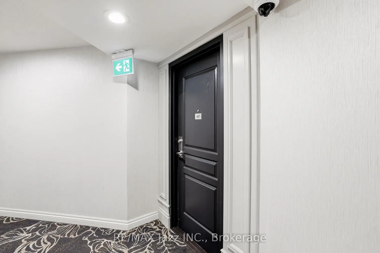 16 Dallimore Circle 307