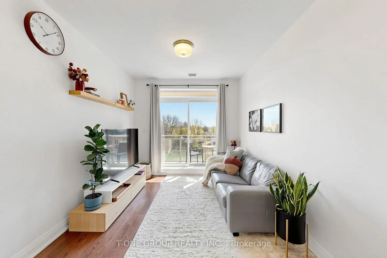 Additional image 7 of 15277 Yonge Street 602A
