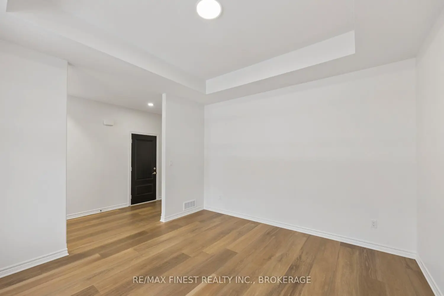 1368 Woodfield Crescent Lot E16 photo 5